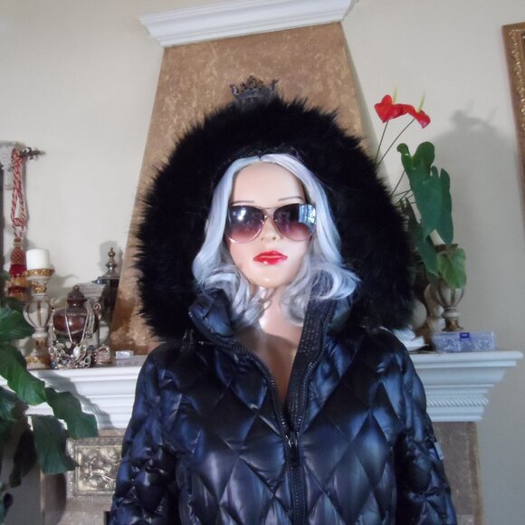 New Diane Von Furstenberg Black Quilted Down Coat w/Faux Fur Trim Hood Size S - Picture 5 of 16